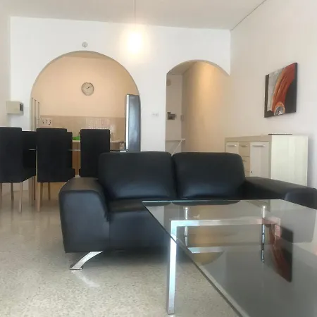 Sea View Portobello Apartament *